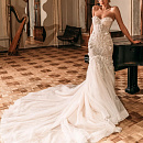 Свадебное платье русалка с роскошным кружевом фото
