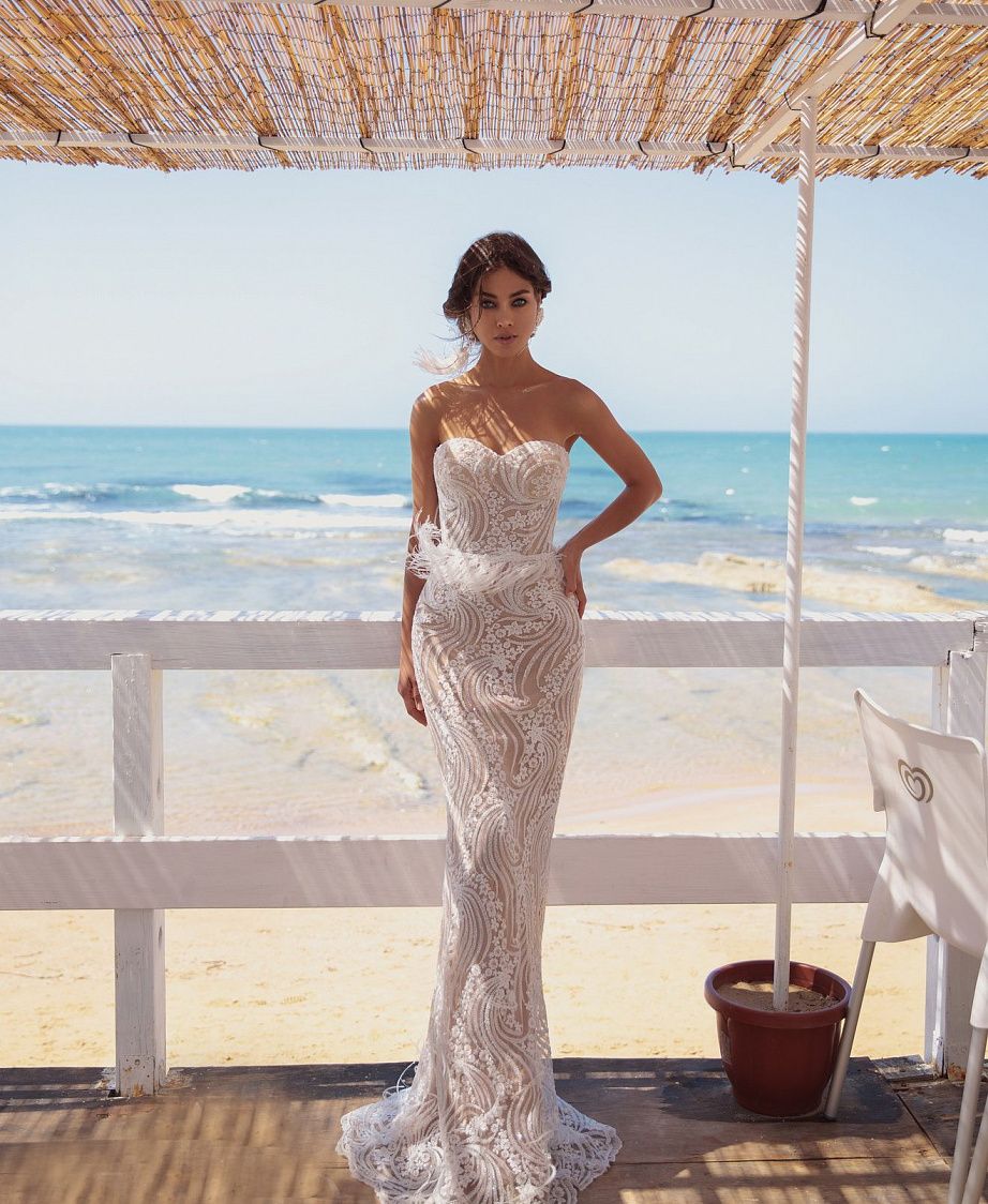 Свадебное платье русалка цвета капучино