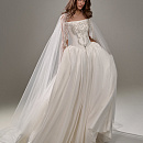 Пышное платье с расшитым корсетом фото