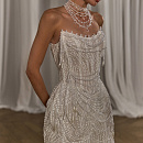 Короткое расшитое платье на корсете с бисером фото