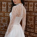 Стильный комплект с кружевным платьем внутри фото