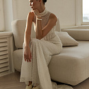 Облегающее свадебное платье полностью расшитое жемчугом фото