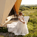 Закрытое свадебное платье в стиле бохо фото