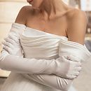 Нежное свадебное платье со шлейфом фото