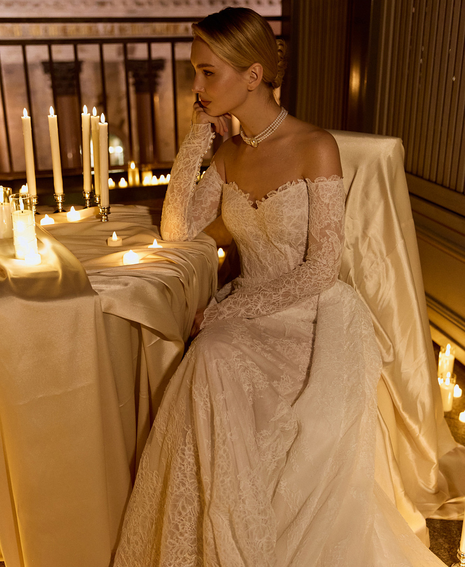 Кружевное платье-русалка со съемным шлейфон и длинными рукавами фото