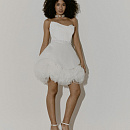 Стильный комплект из атласного мини платья и юбки из 3Д цветов фото