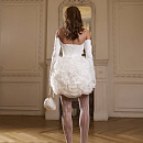 Стильное мини платье с юбкой в виде роз фото