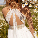 Свадебное платье бохо с декольте фото