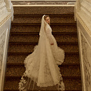 Закрытое кружевное свадебное платье cо шлейфом фото