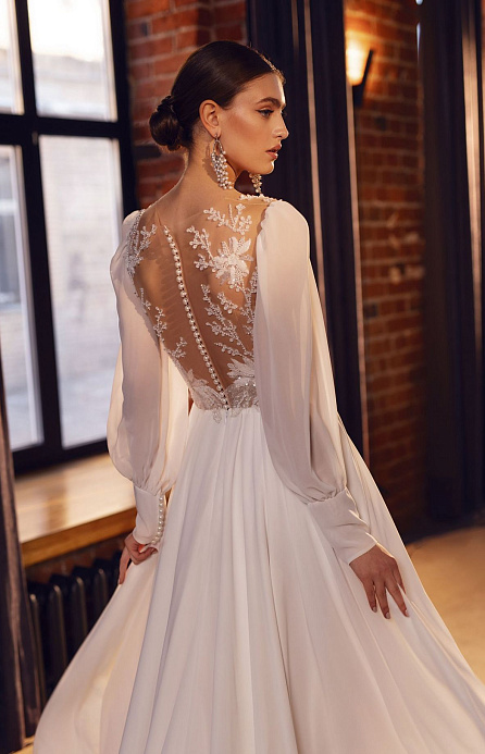 Шифоновое свадебное платье с кружевным корсетом фото